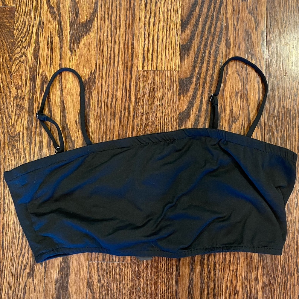 NWT Lulu’s‎ Black Crop Top Size Medium